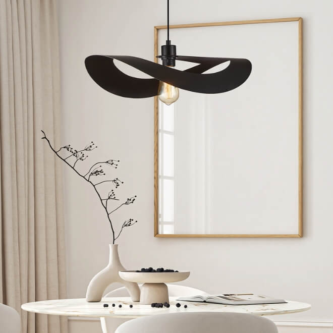 Висяща лампа Viokef MAS в индустриален стил с метален корпус и черно покритие, E27