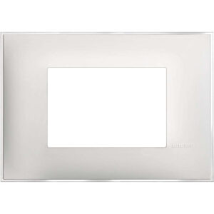 BTicino Classia декоративна рамка 3 модула леден сатен италиански стандарт