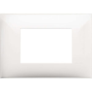 BTicino Classia декоративна рамка 3 модула бяла италиански стандарт