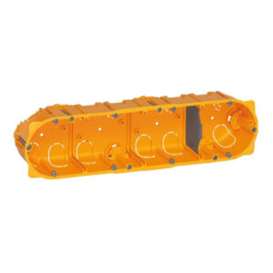 Четворна конзолна кутия за гипсокартон Legrand Batibox 080044 за 4 механизма (немски стандарт) или до 8 модула (италиански стандарт)