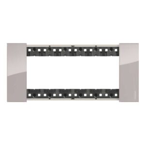 Рамка за ключове и контакти BTicino Living Now 6 модула AURA | Аура, италиански стандарт, сив гланцов финиш.