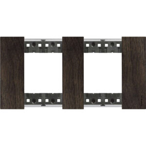 Декоративна рамка BTicino Living Now KA4802M2LG WALNUT орех 2x2 модула за 2 позиции Ø71 мм, немски стандарт.