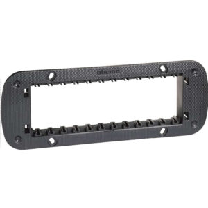 Монтажна рамка BTicino Living Now K4706 6 модула за механизми, италиански стандарт с включени винтове