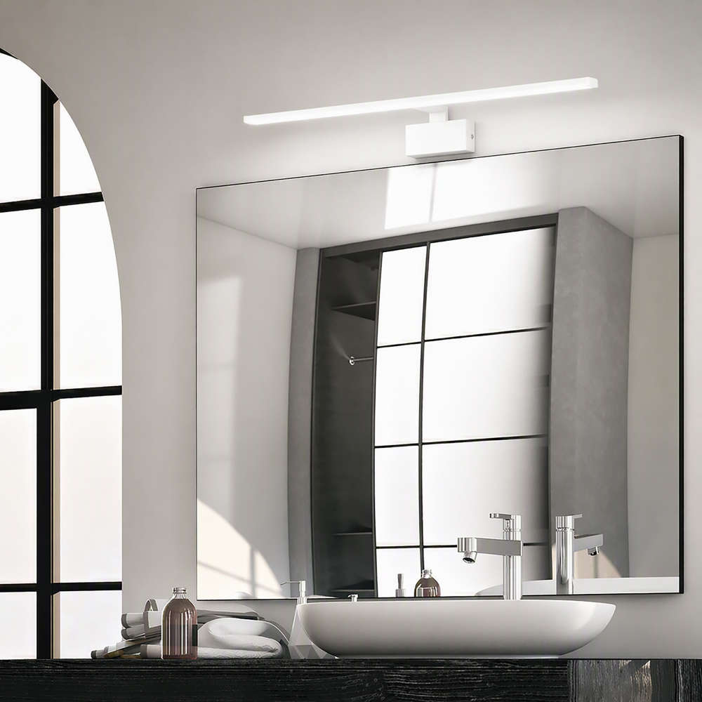 Интериорен кадър с Ideal Lux Alma - вариант бял