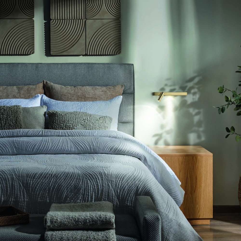 Ideal Lux Bonne Nuit-1 AP 336800 с месингово покритие, включена фиксирана светлина и подвижна глава вляво до легло