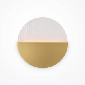 LED аплик Maytoni Jupiter MOD320WL-L6BS3K1 с рифеловано бяло стъкло и долна половина в цвят месинг