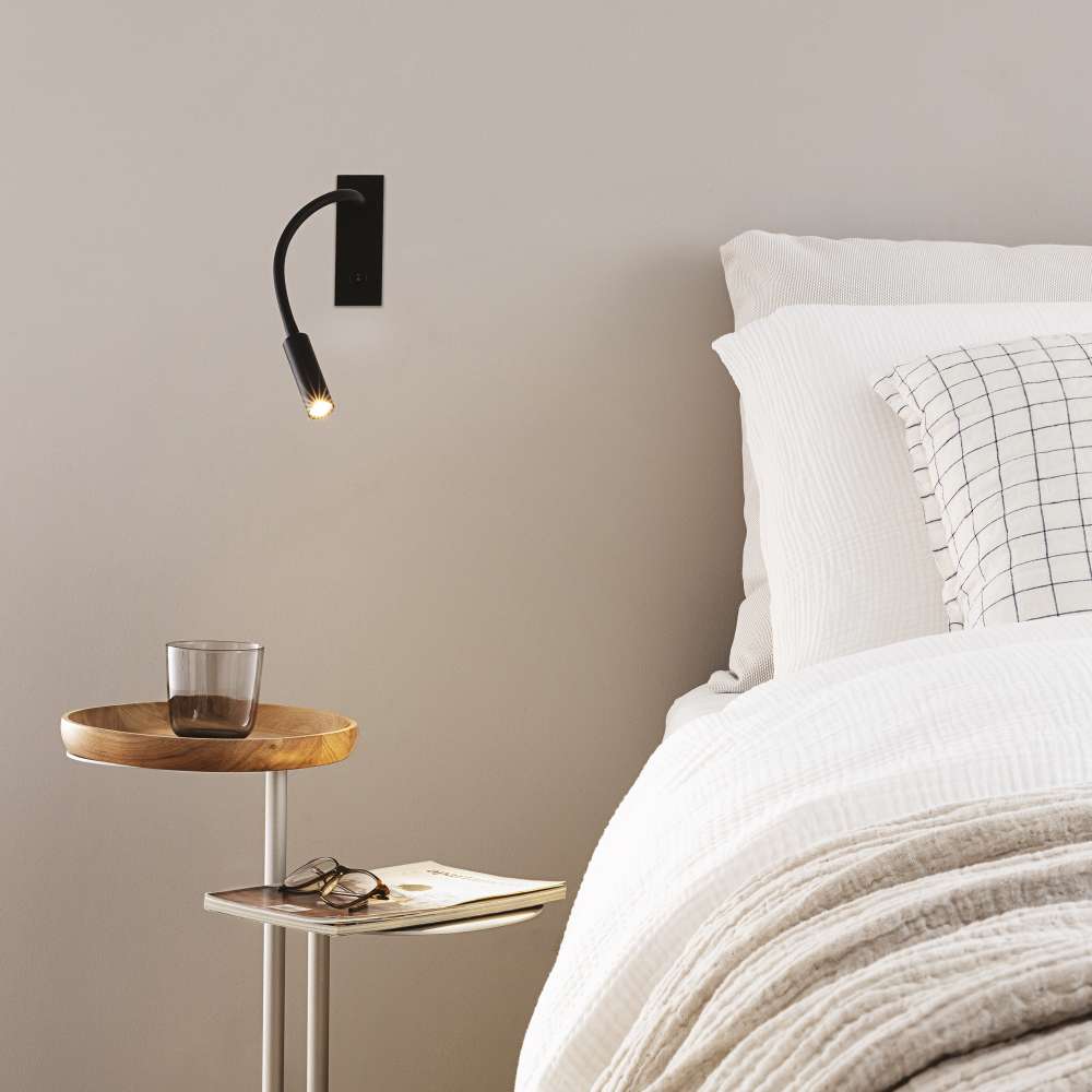 Ideal Lux Io 272030 - черен аплик с гъвкаво рамо и ключ до легло