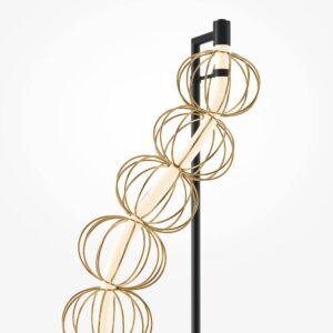 Maytoni Golden Cage MOD216FL-L38G3K - горен детайл Златистите метални пръстени и светлинната тръба в горната част на Maytoni Golden Cage MOD216FL-L38G3K