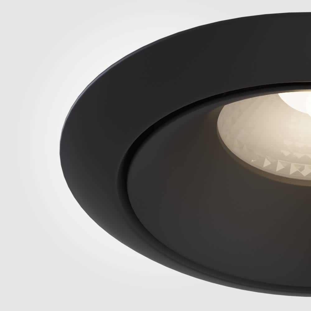 LED луна за вграждане Maytoni Yin DL031-2-L12B, черна, детайл на черната рамка и оптиката