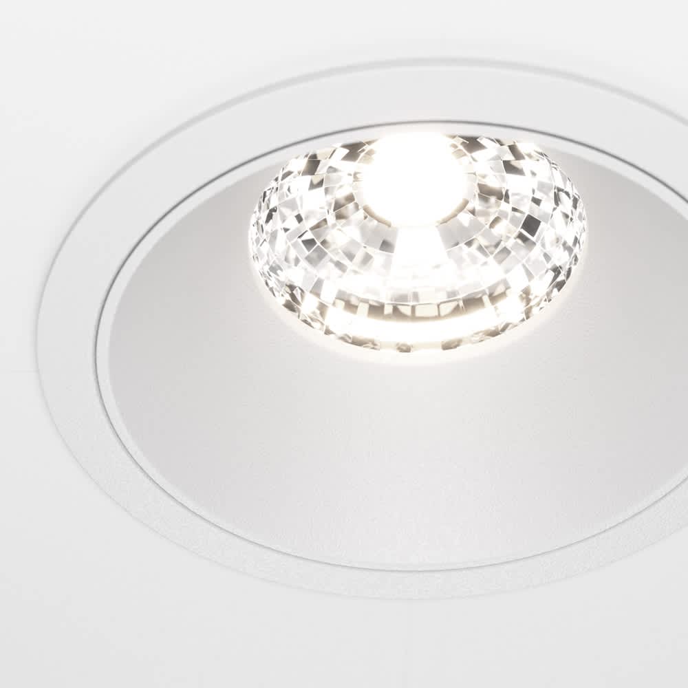 LED луна за вграждане Maytoni Alfa DL043-01-15W4K-D-RD-W, бяла, детайл на рефлектора и LED оптиката