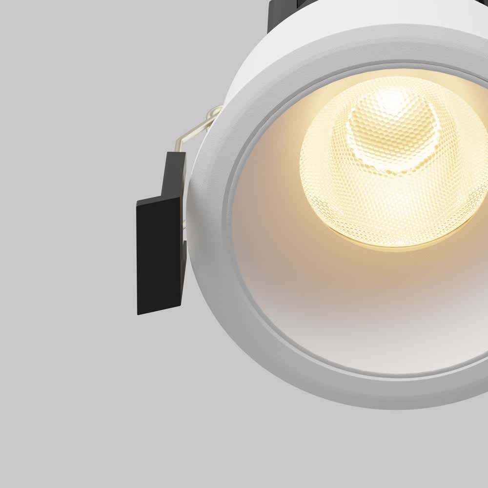 Бяла LED луна Maytoni Dip DL115-10W-2.7K-W, детайл на LED оптиката
