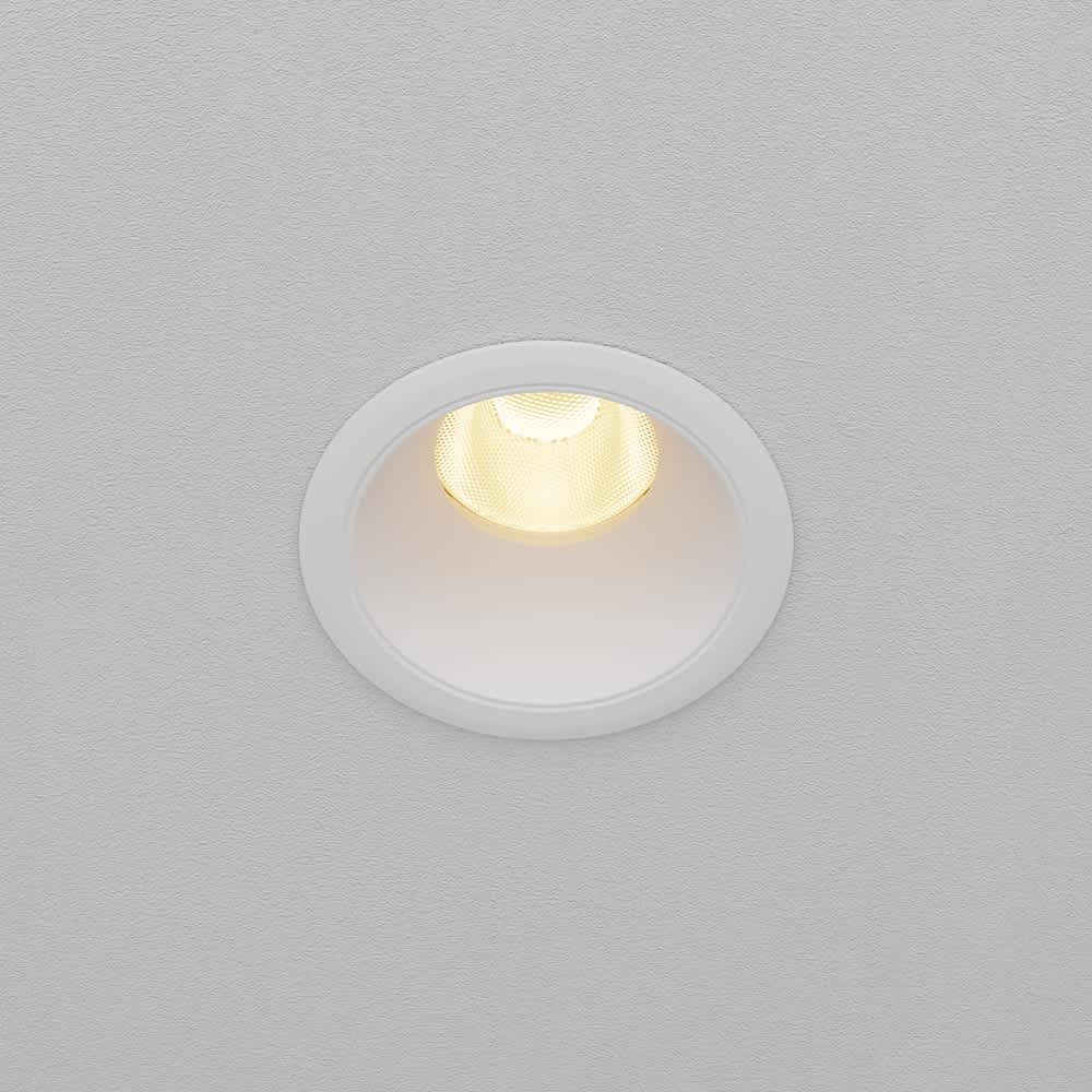 Бяла LED луна Maytoni Dip DL115-10W-2.7K-W, изглед на видимата част след вграждане