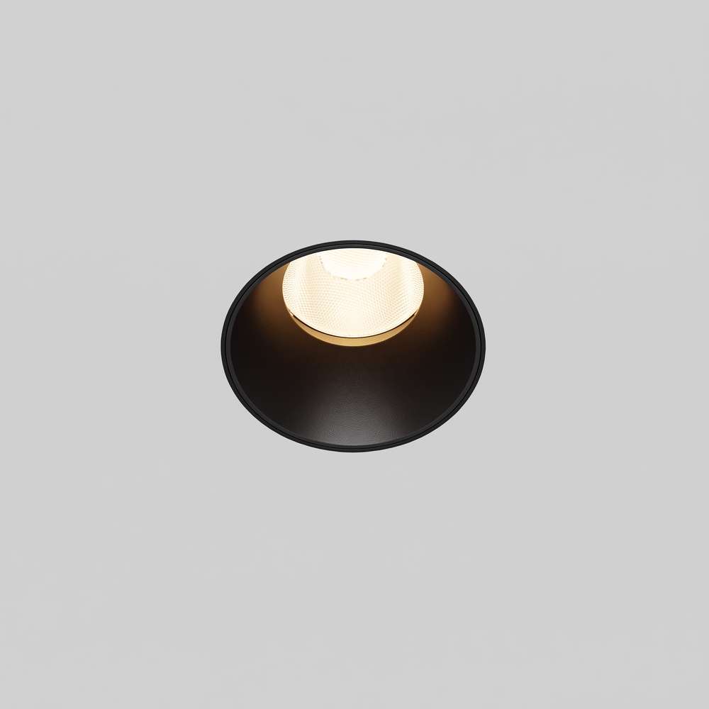Черна LED луна Maytoni Dip DL119-10W-3K-TRS-B, изглед на видимата част след вграждане