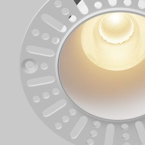 Бяла LED луна Maytoni Dip DL122-15W-2.7K-TRS-W, детайл на LED оптиката