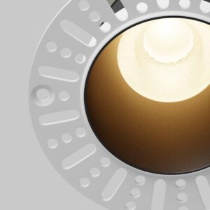 Черна LED луна Maytoni Dip DL122-15W-3K-TRS-B, детайл на LED оптиката