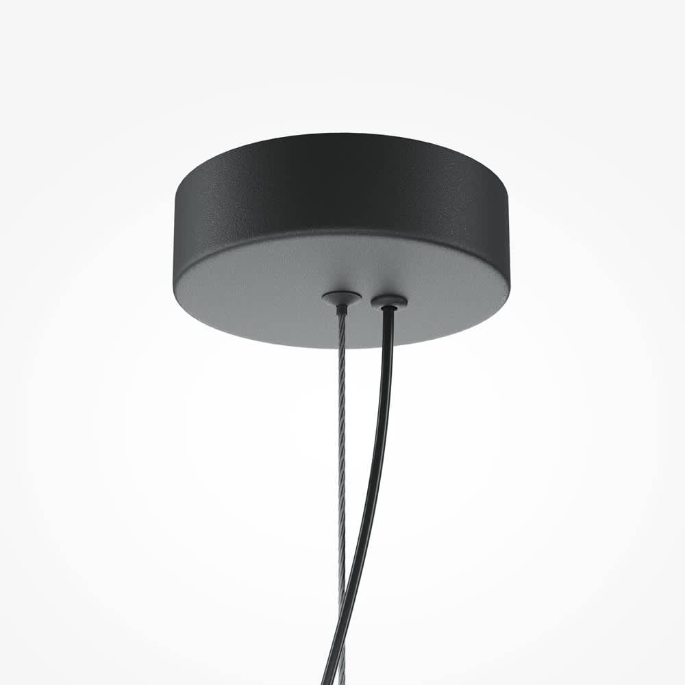 Черната таванна розетка и кабелите на Maytoni Flat MOD296PL-L20BS3K