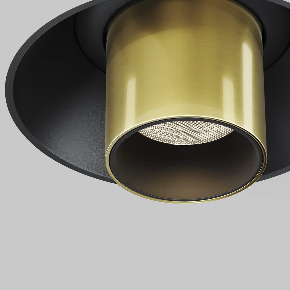 LED спот за вграждане Maytoni Focus T C140TRS-L300-7W3K-BBS, черен и месинг, детайл на оптиката, месинговия цвят и черната основа