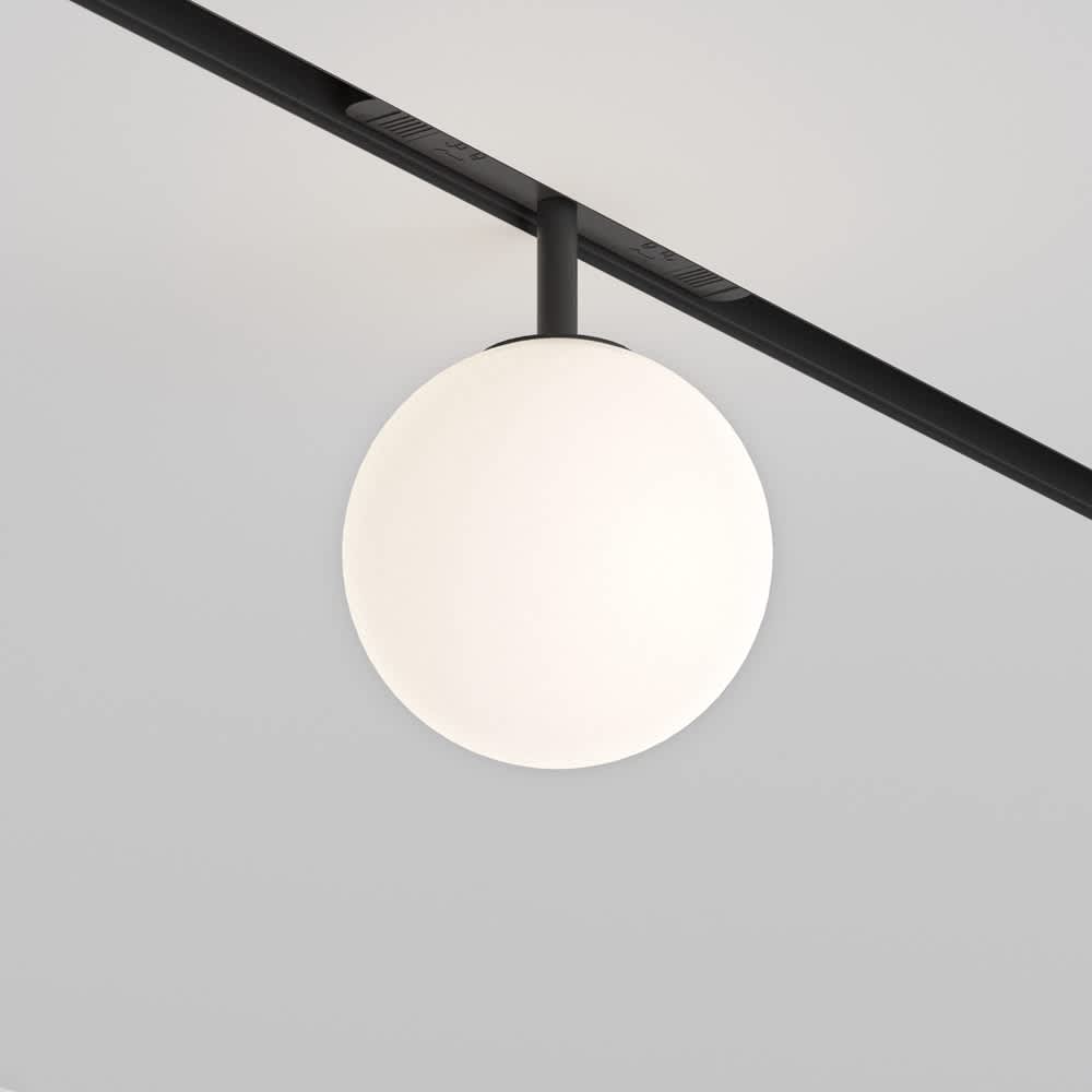 SMART LED лампа със стъклена сфера Maytoni Exility Luna TR038-4-5W3K-WW-DS-1, с черен адаптер, общ изглед върху релсата