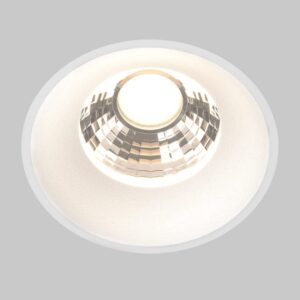 Безрамкова LED луна за вграждане Maytoni Round DL058-12W3K-TRS-W, бяла, близък изглед на светлинната част