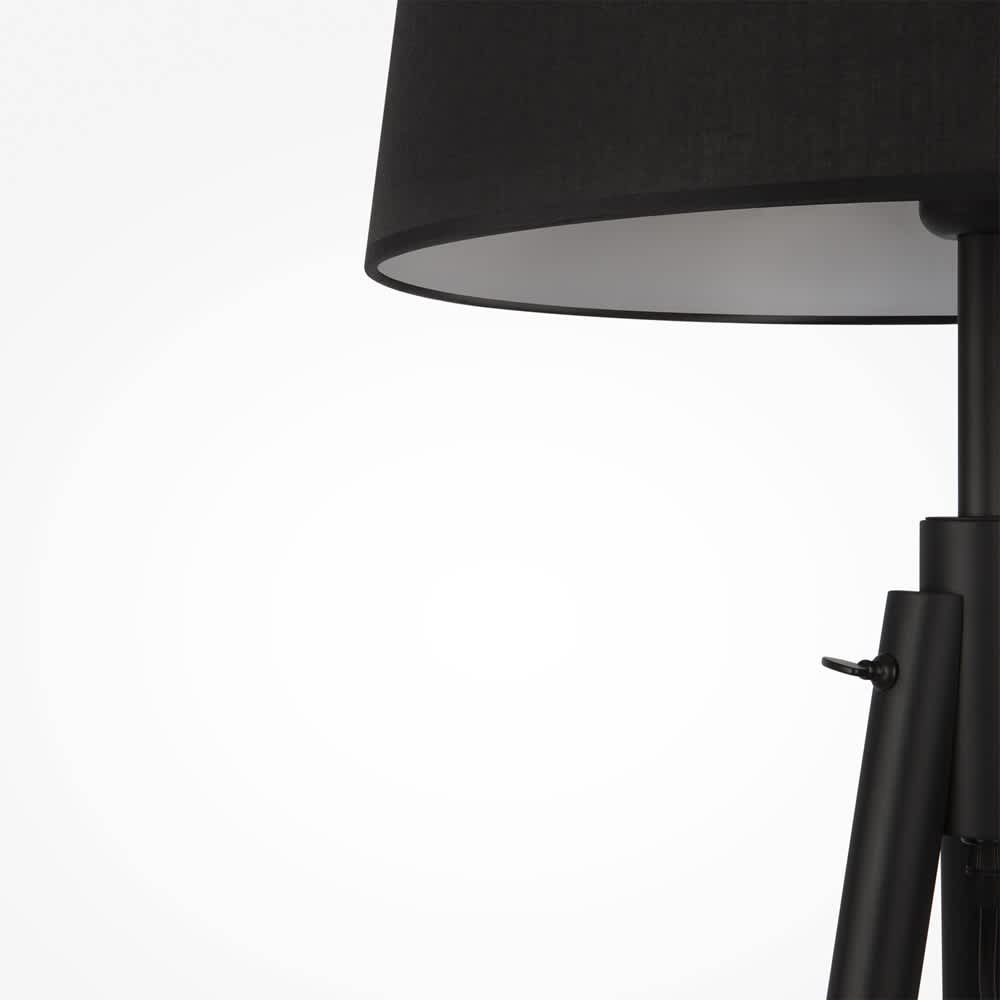 Maytoni Calvin Z177FL-01B - детайл на черния текстилен абажур