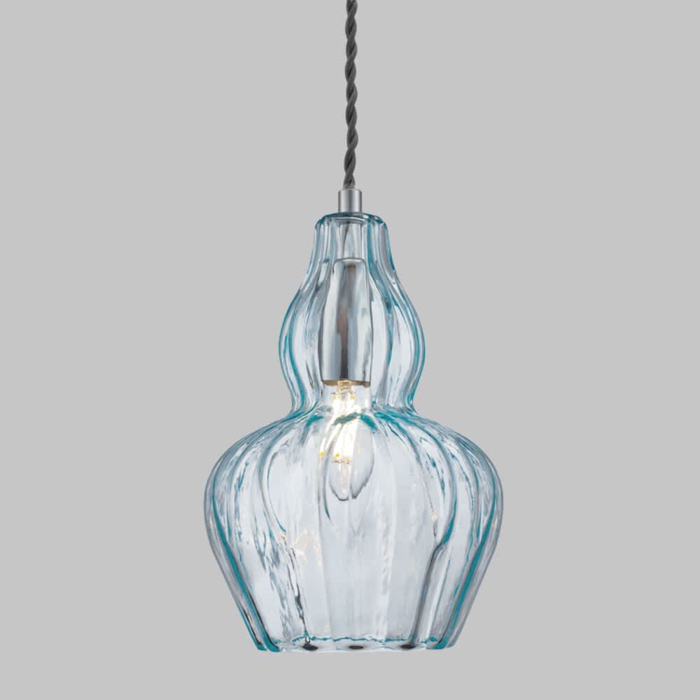 Релефният син стъклен абажур на Maytoni Eustoma MOD238-PL-01-BL