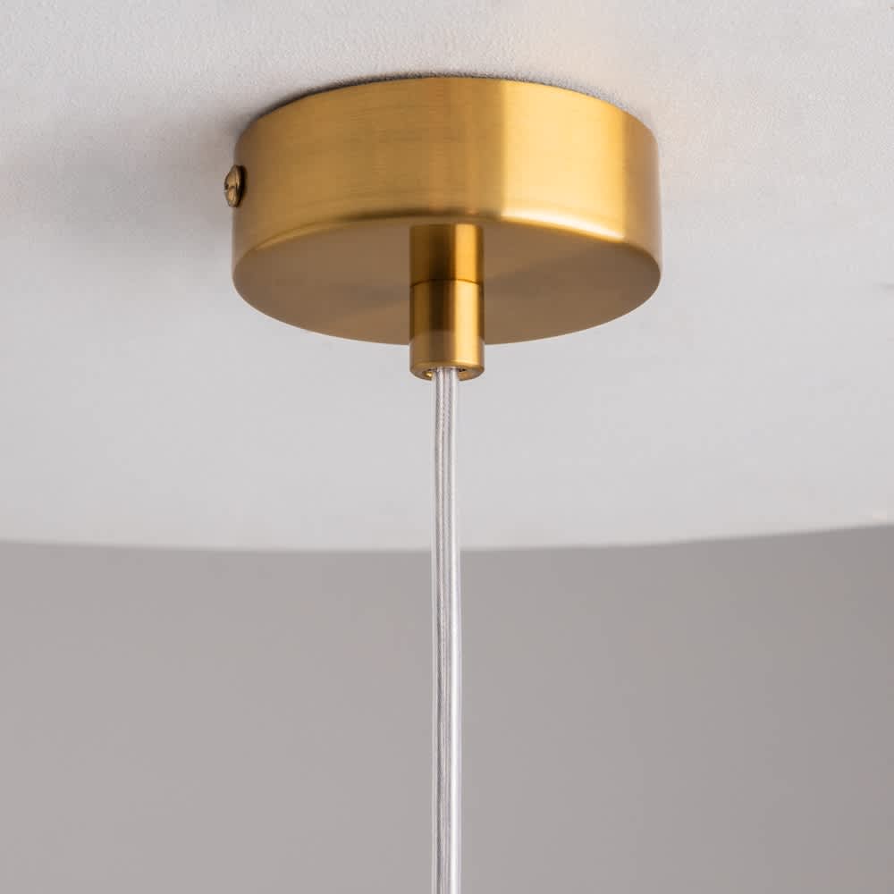Кръглата таванна розетка и окачването на Maytoni Flusso P095PL-01BZ
