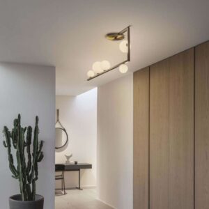 Плафон Ideal Lux Birds PL5 с пет стъклени сфери в интериор