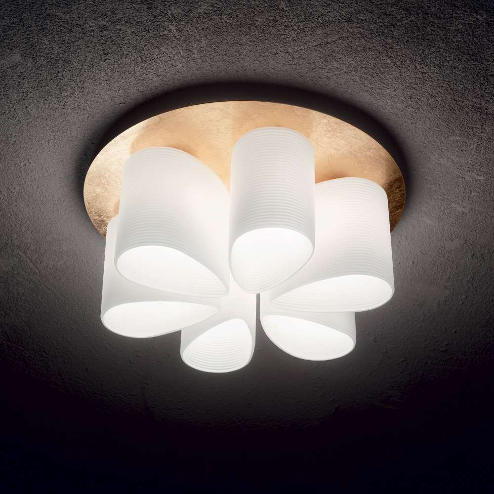 Ideal Lux Daisy 247779 - изглед отдолу на белите релефни дифузери и златистата основа
