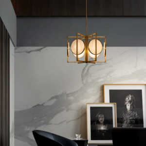 Полилей Maytoni Marmo MOD099PL-06G с шест фасунги и алабастрови дискове в дневна с каменна стена