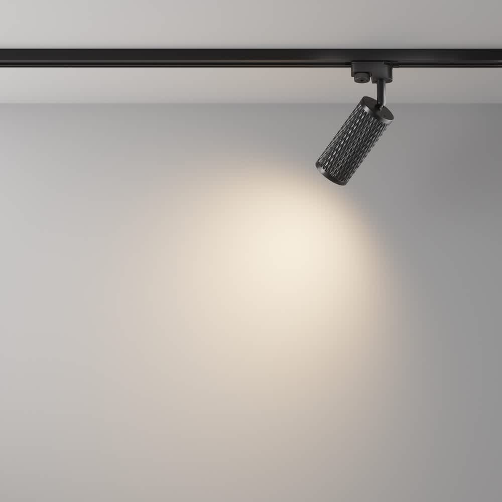 Релсов спот за Unity Maytoni Focus Design TR011-1-GU10-B, черен, студиен изглед на насочената светлина