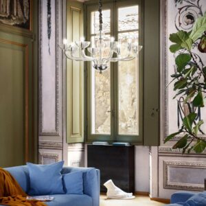 Прозрачният полилей Ideal Lux Casanova 044255 с осем рамена в класически интериор